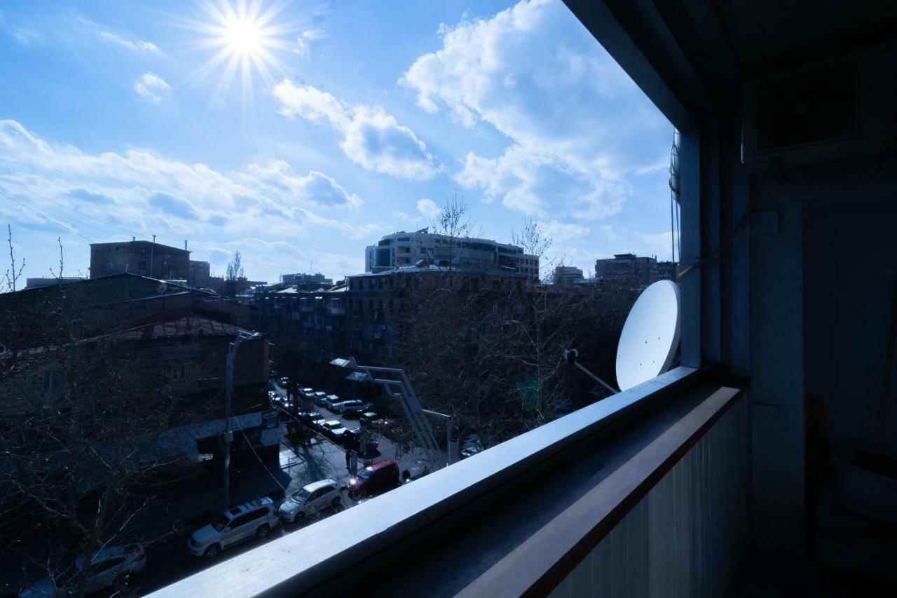 Stay Inn Apartments On 33 Sayat-Nova Avenue Erevan Esterno foto