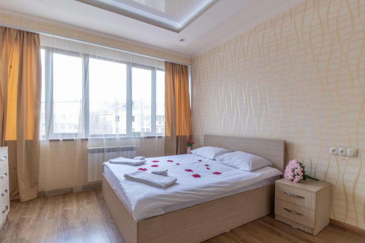 Stay Inn Apartments On 33 Sayat-Nova Avenue Erevan Esterno foto