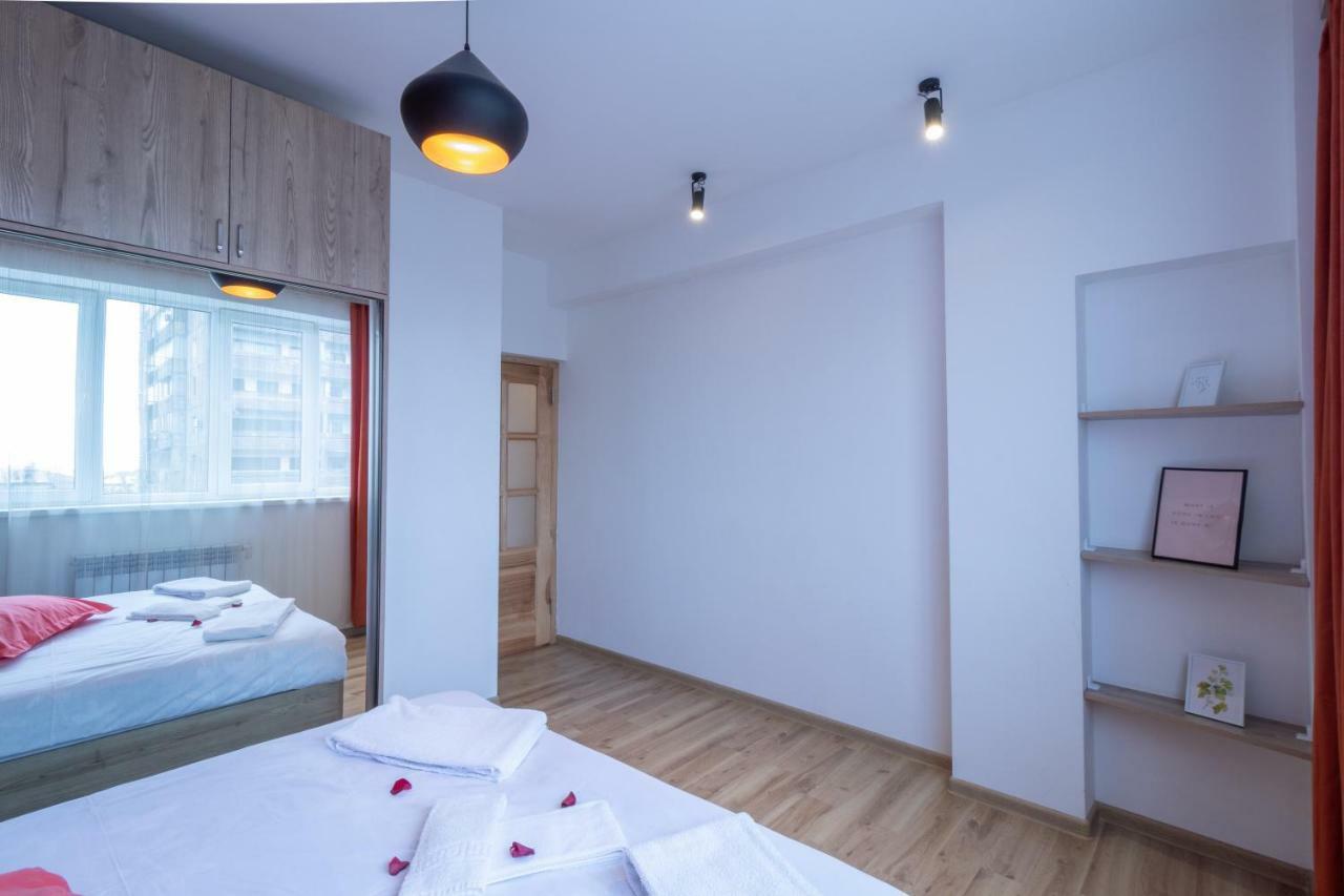 Stay Inn Apartments On 33 Sayat-Nova Avenue Erevan Esterno foto
